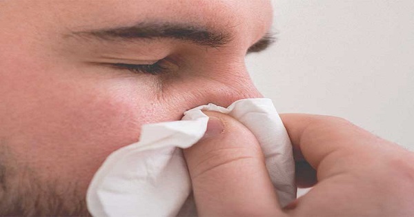 Làm thế nào để ngưng chảy máu mũi
