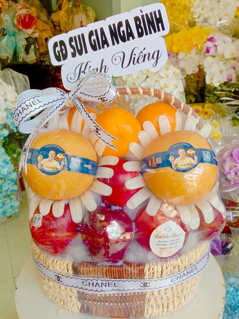 Ý nghĩa giỏ trái cây phúng điếu trong nghi lễ đám tang của người Việt