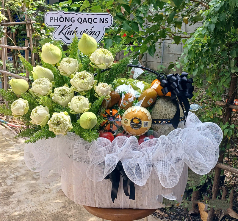 giỏ trái cây phúng điếu gồm những gì